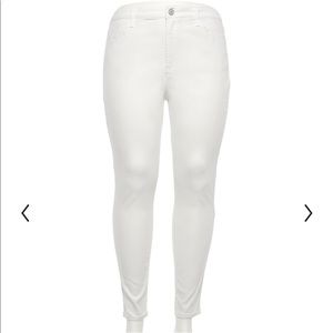 SO white jeans